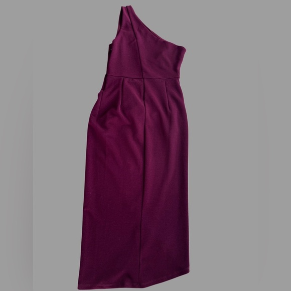 Lulu's One-Shoulder Wine elegant Midi Dress - Picture 10 of 13